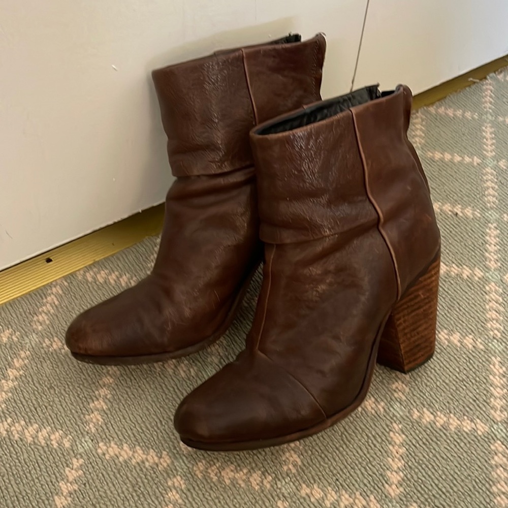 Brown leather rag and bone boots, size 6